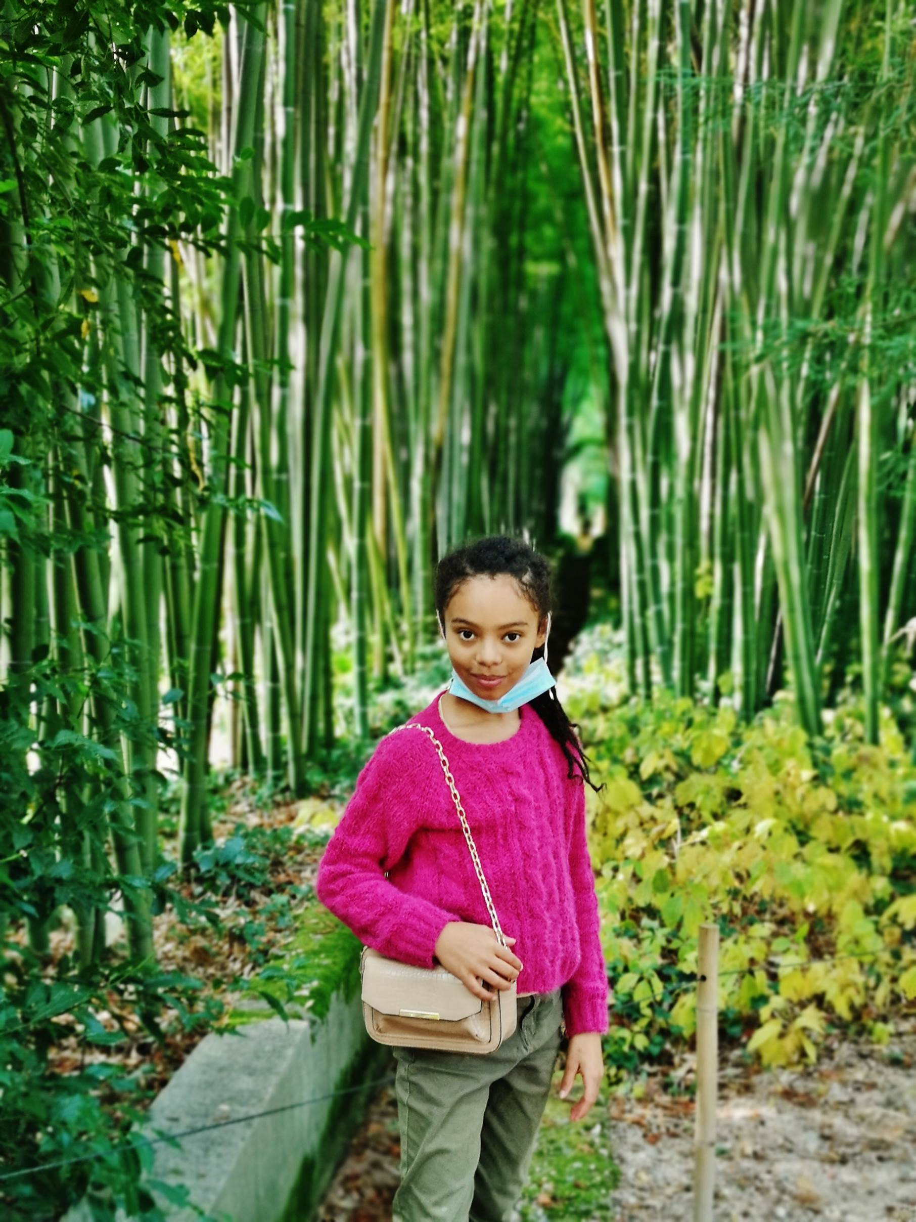 Une image contenant extrieur, petit, herbe, debout

Description gnre automatiquement